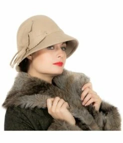 Dameshoed Jaren 20 Beige Luxe Wolvilt